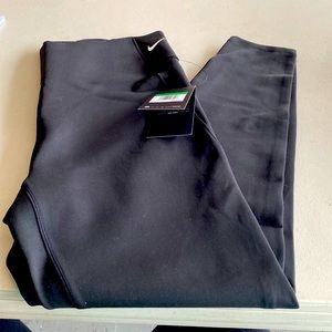 Women’s leggings black NWT Nike